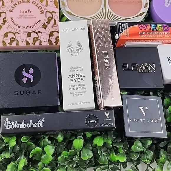 Makeup bundle lot 14 pieces wholesale blush bronzer lip gloss highlighter new - Picture 4 of 5